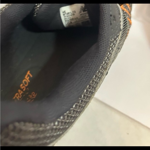 New Balance Men's Black and Gray Athletic Shoes with Orange Accents - Picture 7 of 7